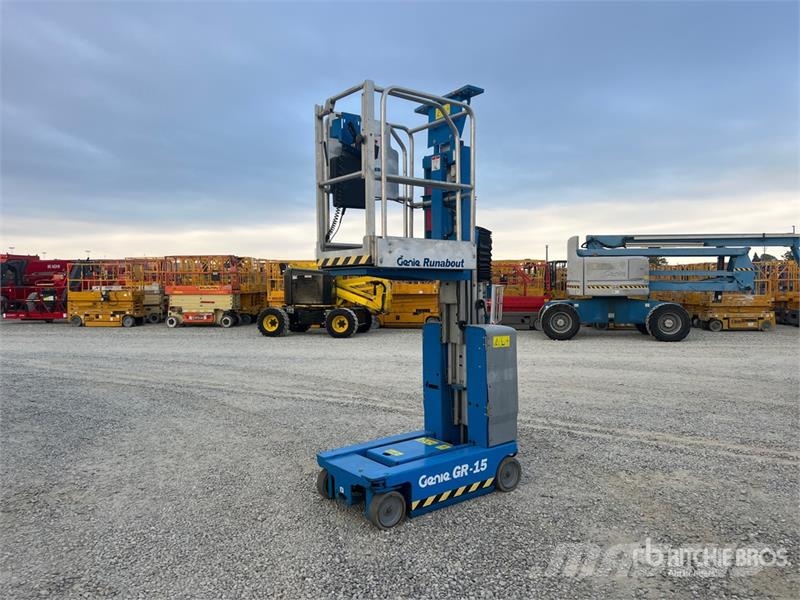Genie GR15 Vertical Mast Lift Used Personnel lifts and access elevators
