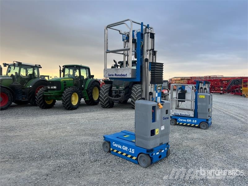 Genie GR15 Vertical Mast Lift Used Personnel lifts and access elevators
