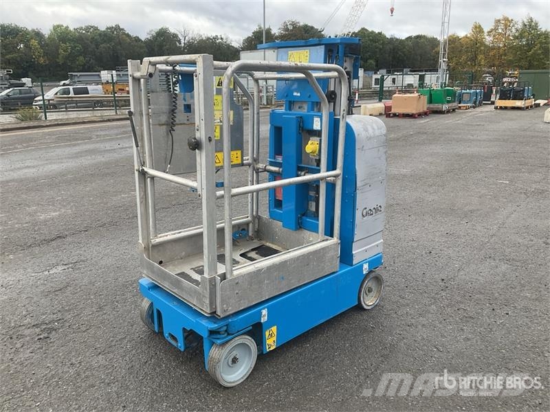 Genie GR15 Vertical Mast Lift رافعات السارية الرأسية
