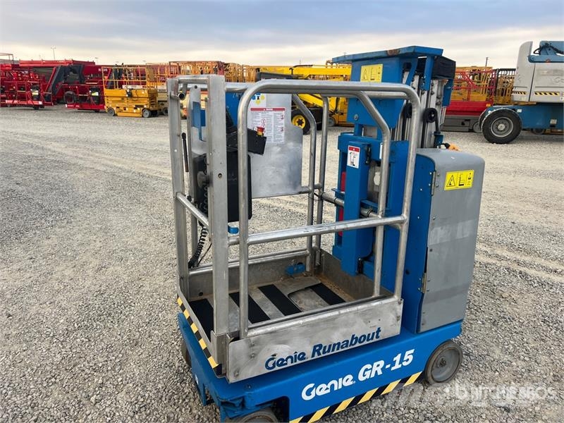 Genie GR15 Vertical Mast Lift Used Personnel lifts and access elevators