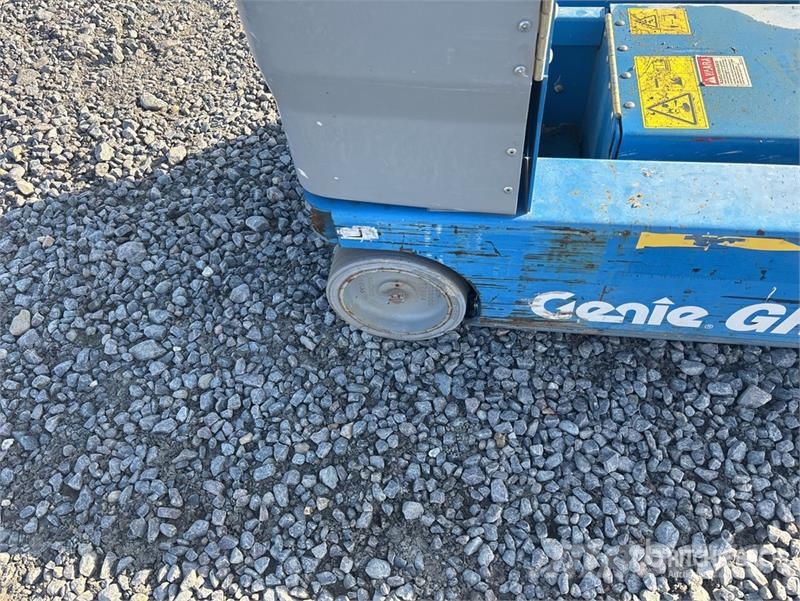 Genie GR15 Vertical Mast Lift Personenliften en invalideliften