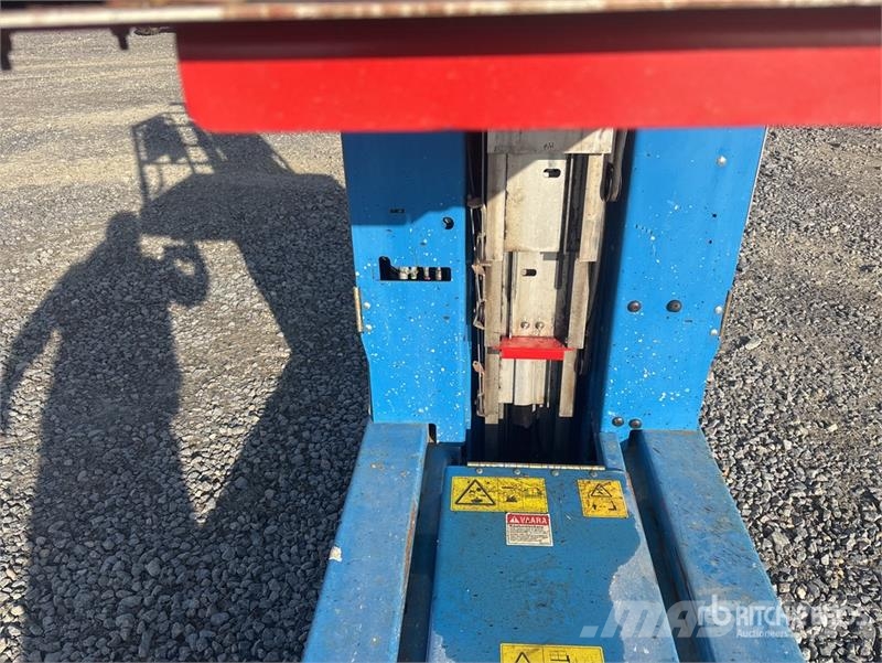 Genie GR15 Vertical Mast Lift Personenliften en invalideliften