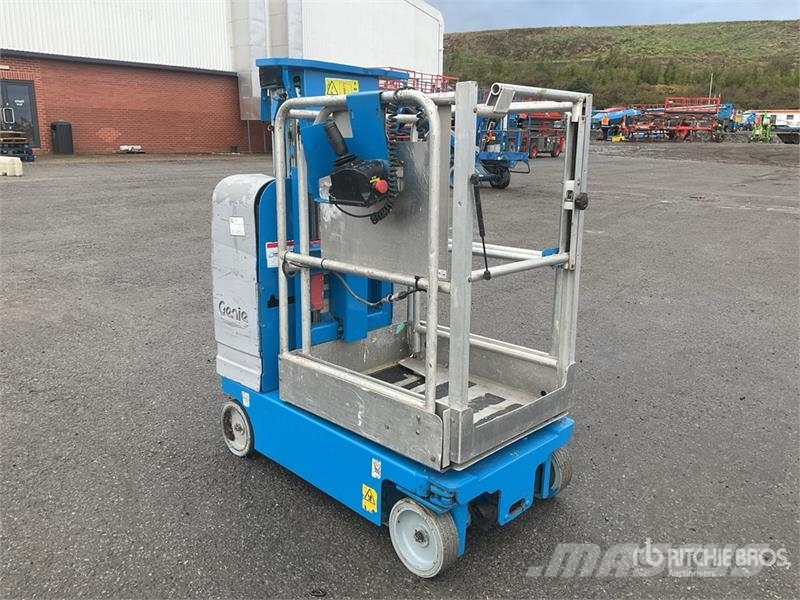 Genie GR15 Vertical Mast Lift رافعات السارية الرأسية