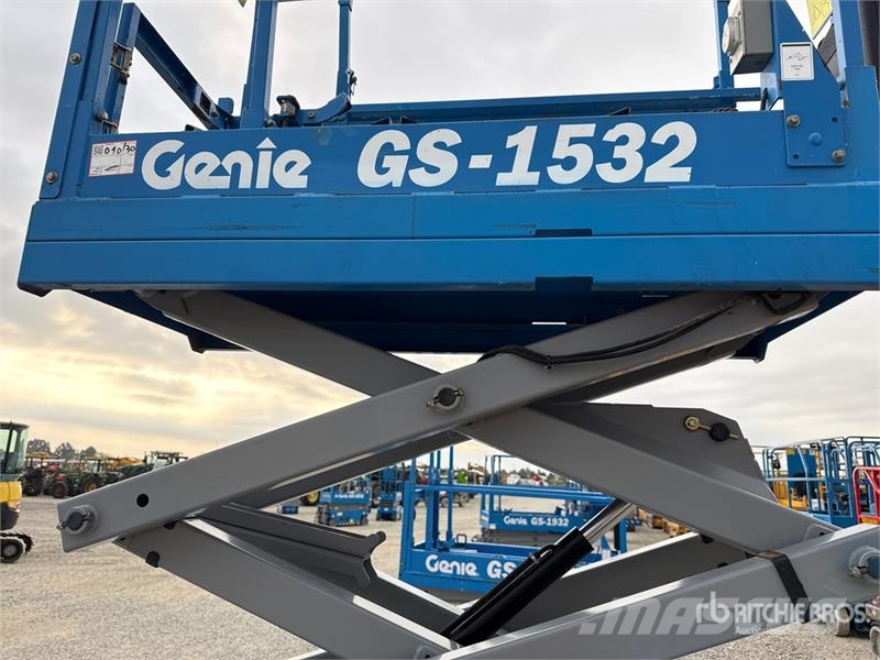 Genie GS-1532 Scissor Lift Scissor lifts