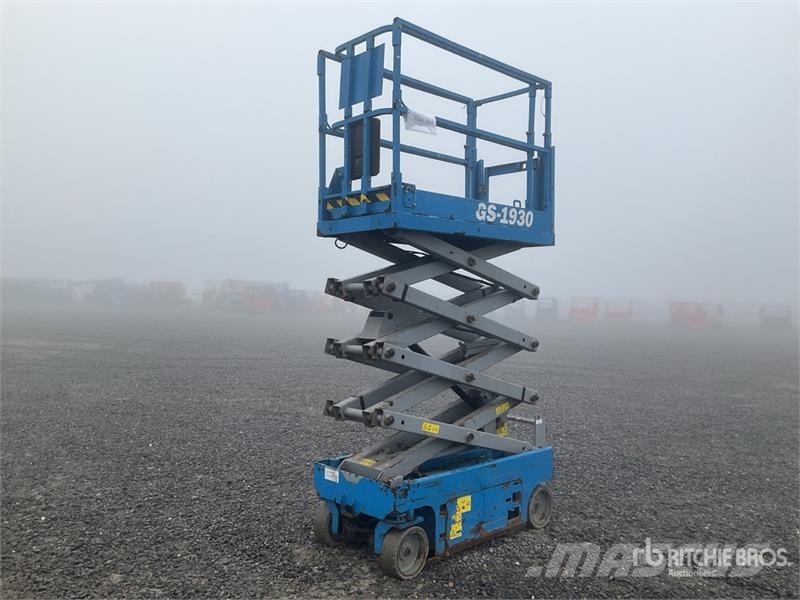 Genie GS-1930 Electric Scissor Lift رافعات مقصية الشكل