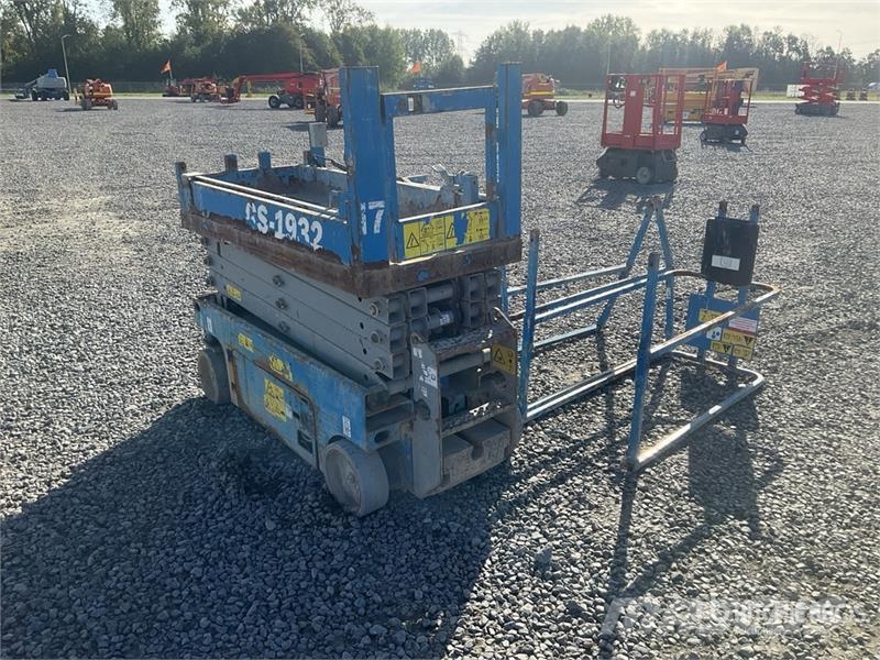 Genie GS-1932 Electric Scissor Lift Scissor lifts