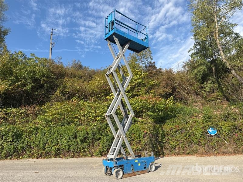 Genie GS-2032 剪叉式升降机