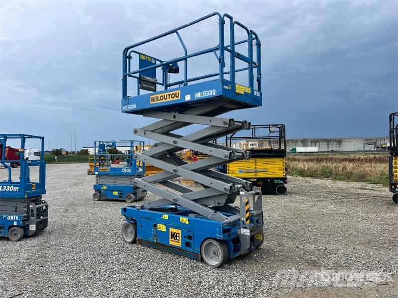Genie GS-2646 Scissor lifts