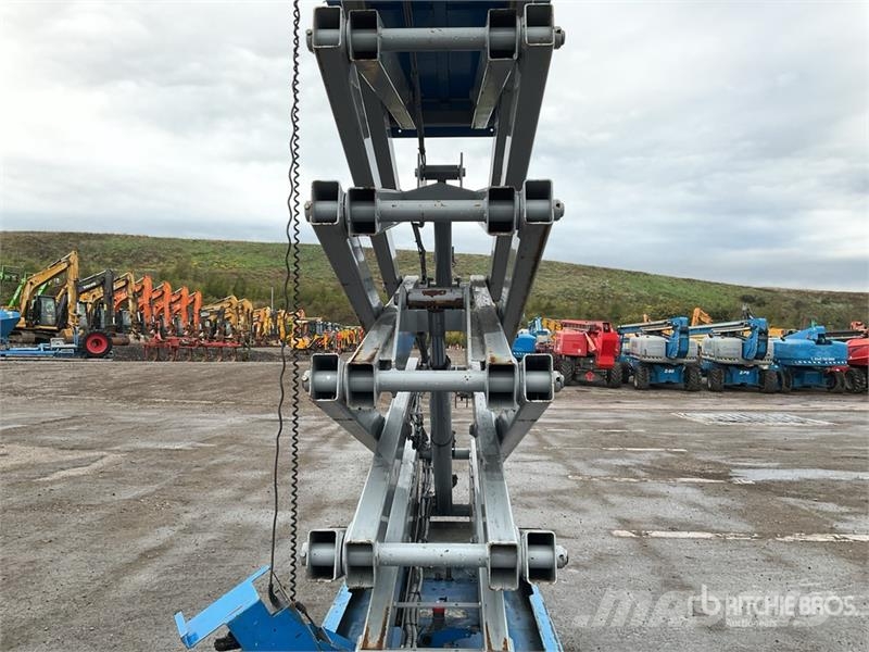 Genie GS-3232 Scissor lifts
