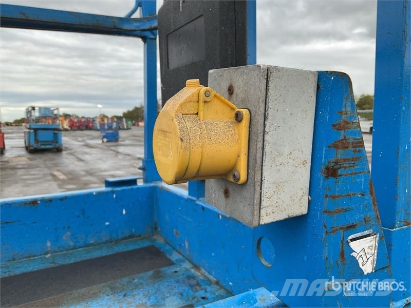 Genie GS-3232 Scissor lifts