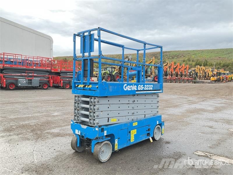 Genie GS-3232 Scissor lifts