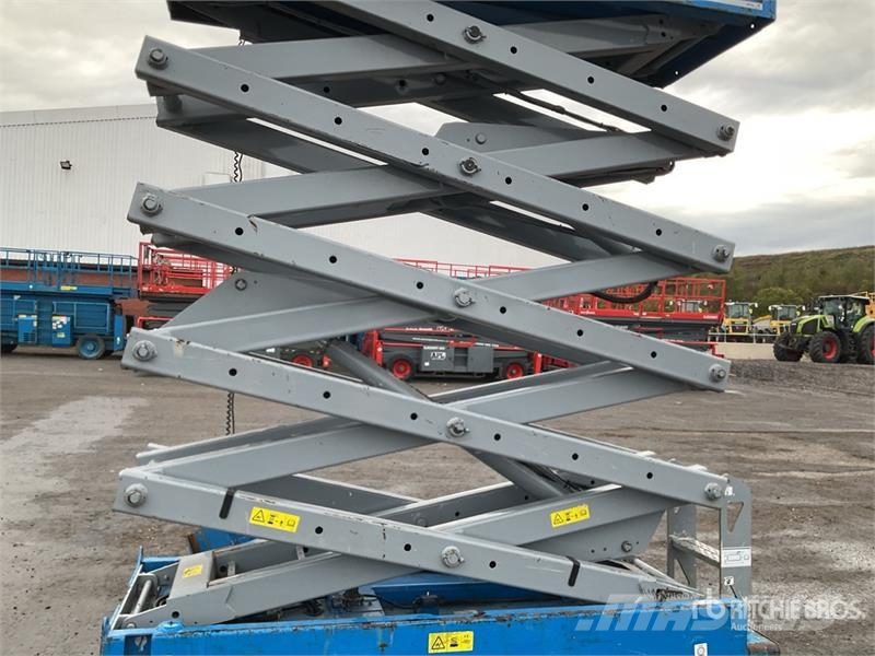 Genie GS-3232 Scissor lifts