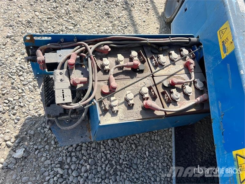 Genie GS-3246 Ollós emelők
