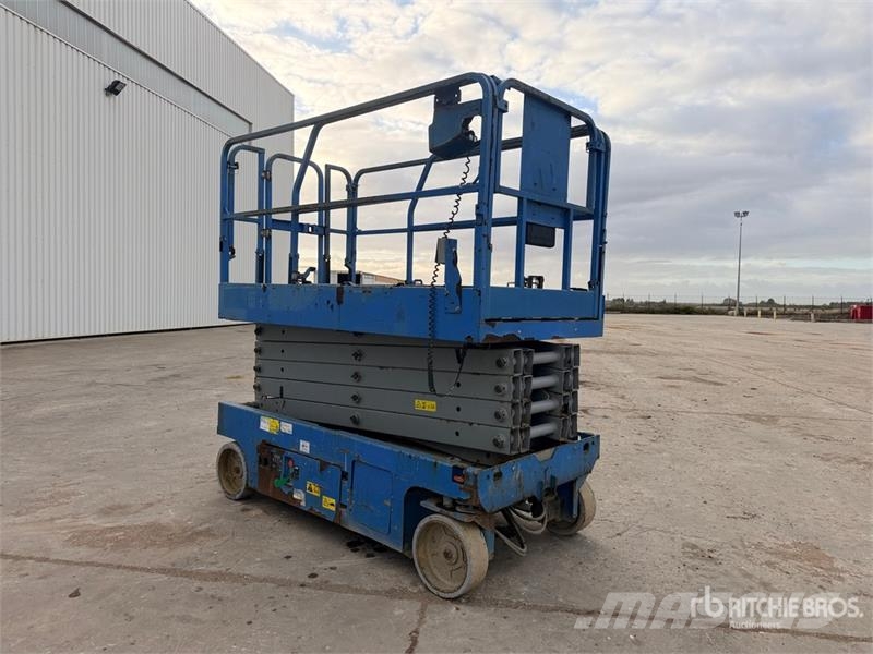 Genie GS-3246 Scissor lifts