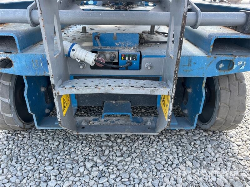 Genie GS-3246 Ollós emelők