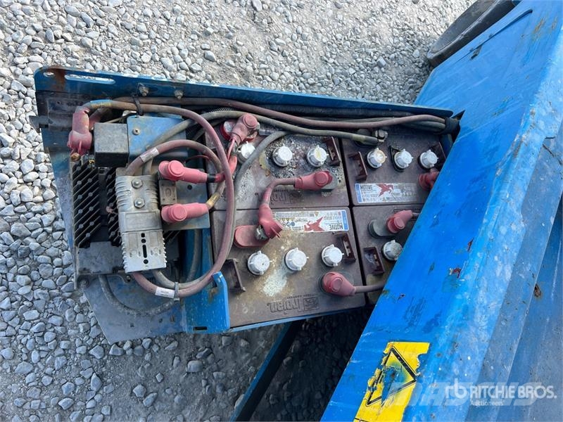 Genie GS-3246 Ollós emelők