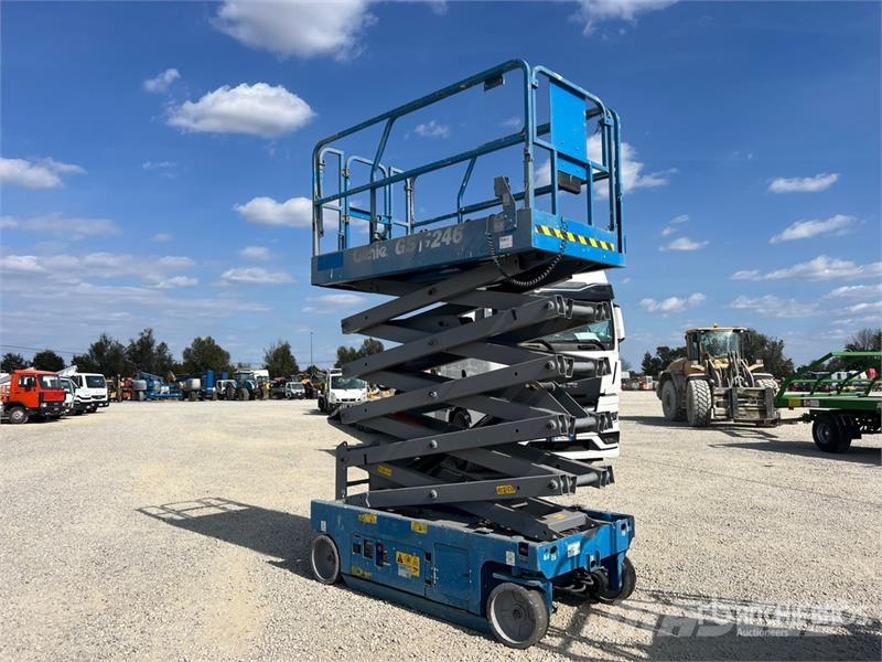 Genie GS-3246 Ollós emelők