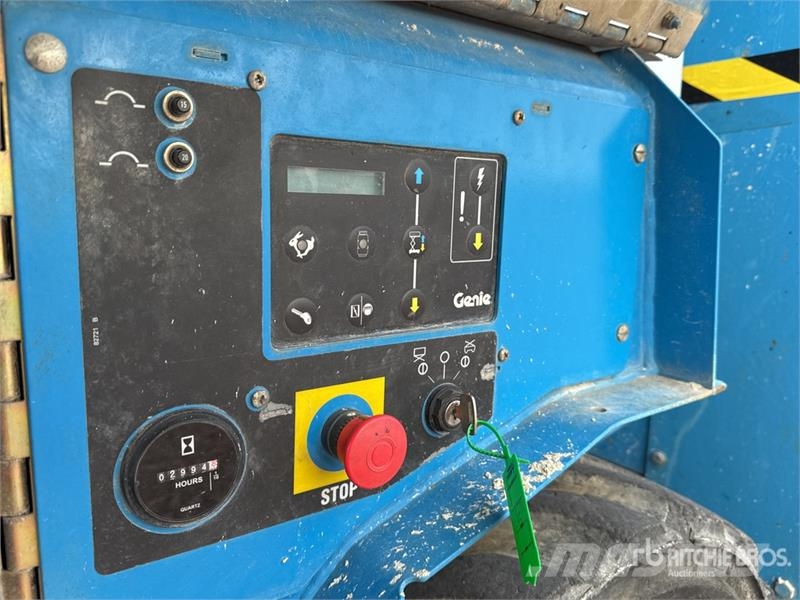 Genie GS-3268 Nacelle ciseaux