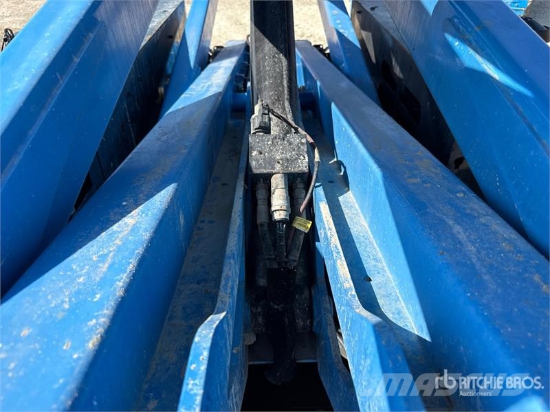 Genie GS-3369RT Škarjaste dvižne ploščadi