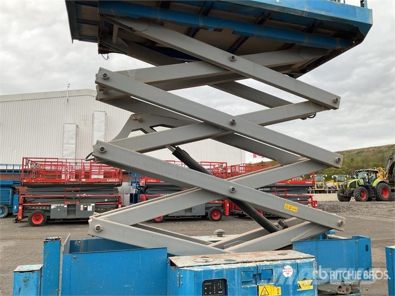 Genie GS-3369RT Scissor lifts