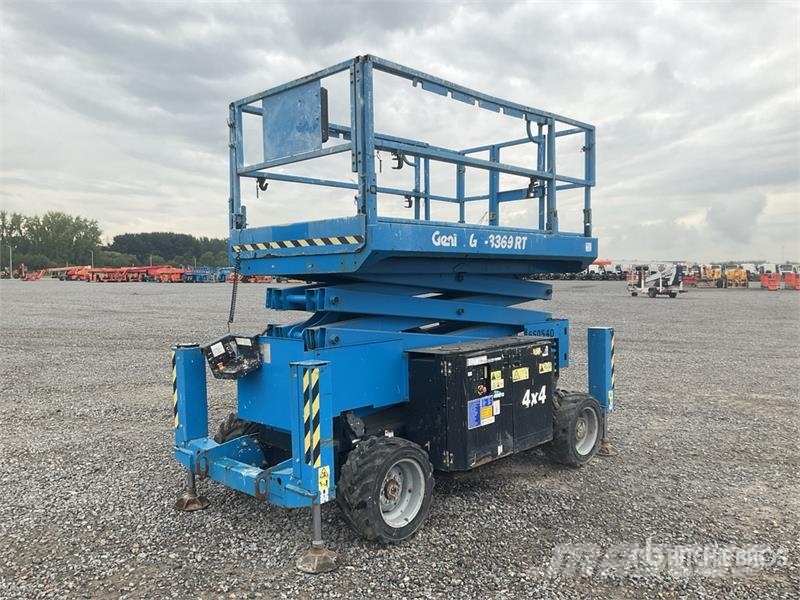 Genie GS-3369RT Scheren-Arbeitsbühnen