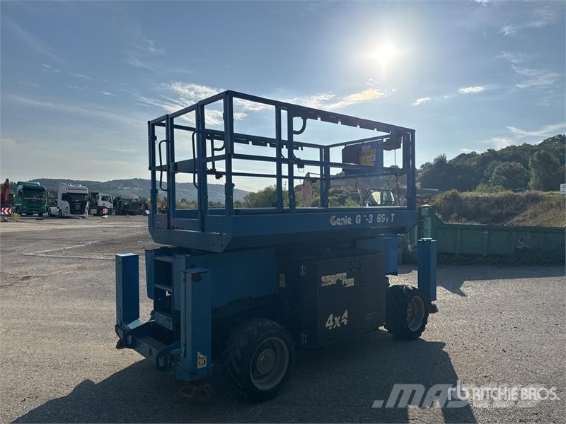 Genie GS-3369RT 剪叉式升降机