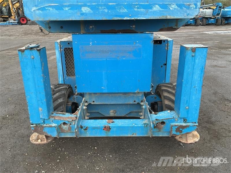 Genie GS-3369RT Scissor lifts