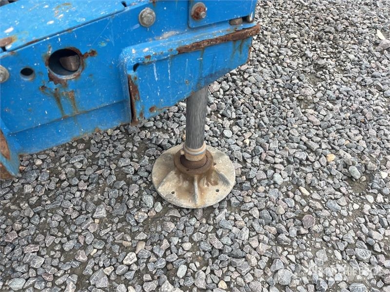 Genie GS-3369RT Šķerveida pacēlāji