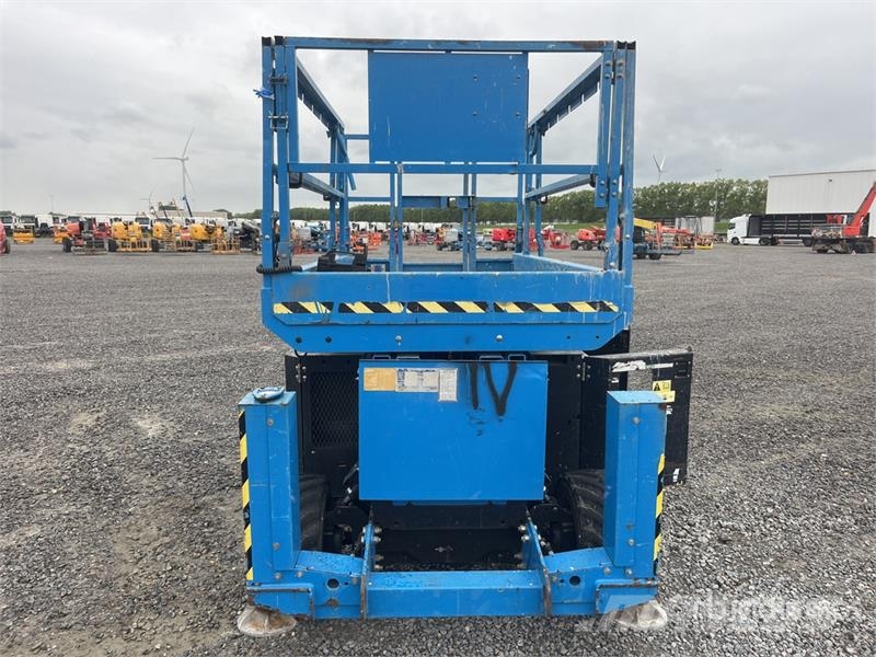 Genie GS-3369RT Šķerveida pacēlāji