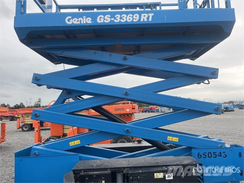 Genie GS-3369RT Šķerveida pacēlāji
