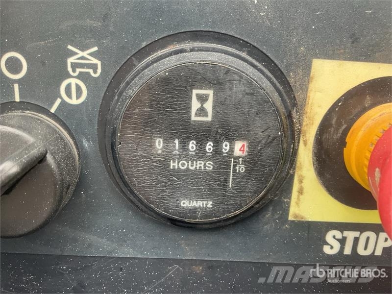 Genie GS-3369RT Scheren-Arbeitsbühnen