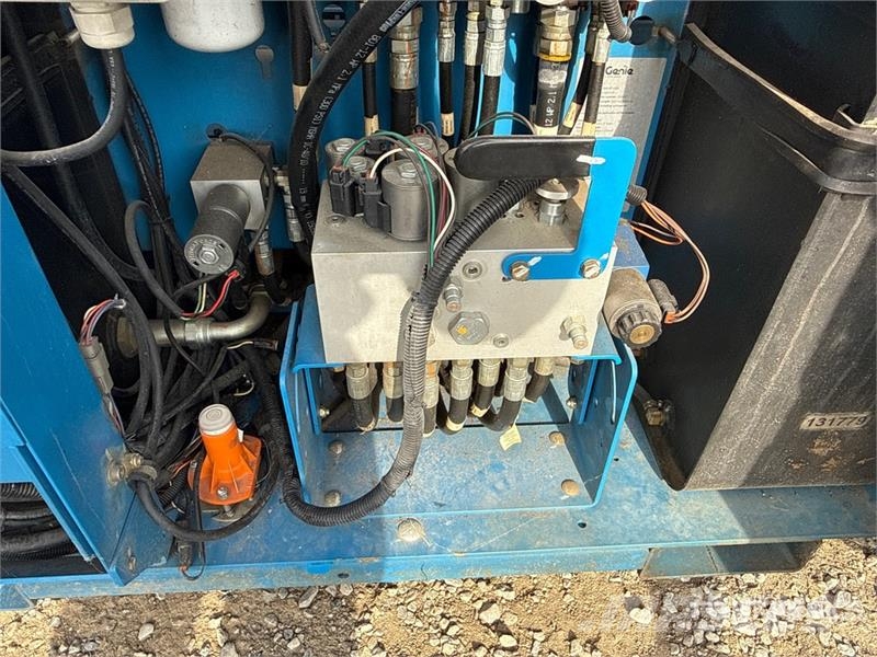 Genie GS-3369RT Makasli platformlar