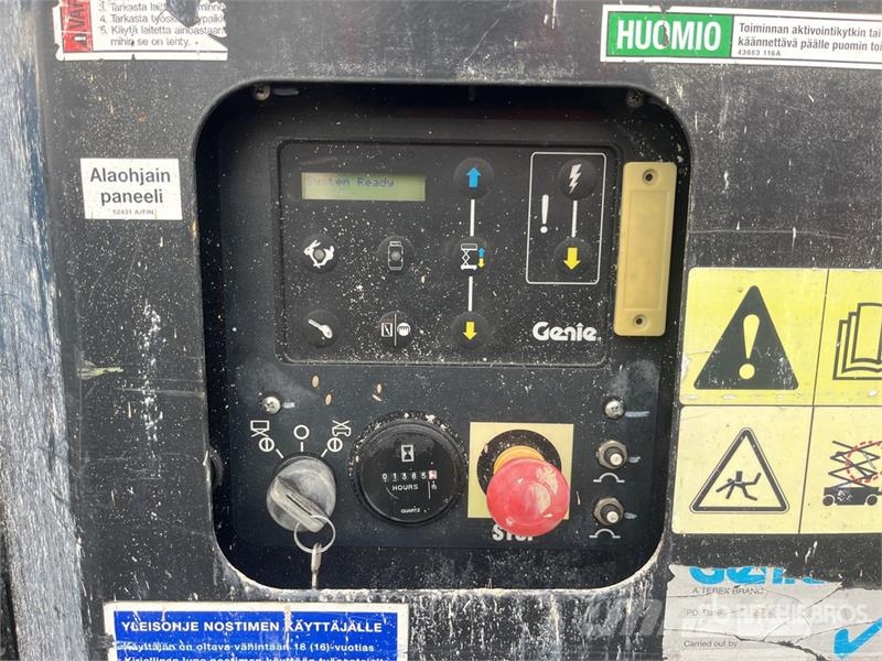 Genie GS-3369RT Šķerveida pacēlāji