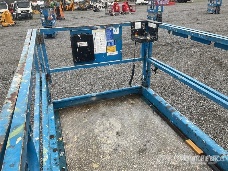 Genie GS-3369RT Scheren-Arbeitsbühnen