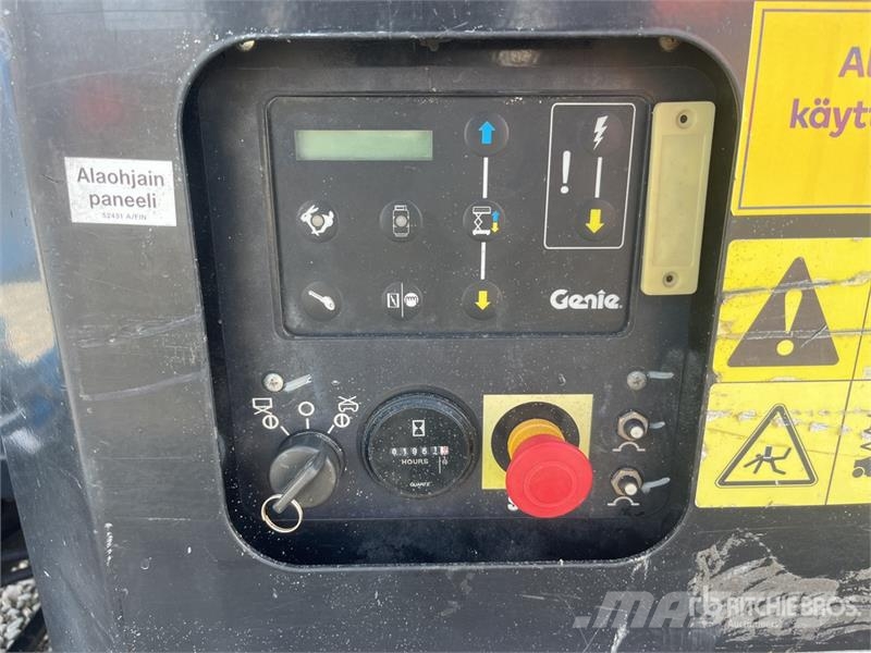 Genie GS-3369RT Šķerveida pacēlāji