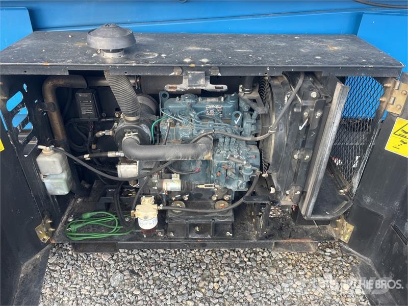 Genie GS-3369RT Šķerveida pacēlāji
