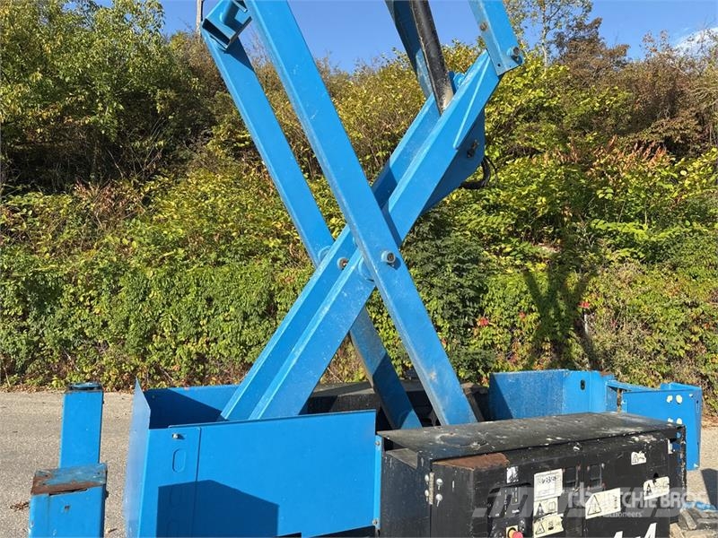 Genie GS-3369RT 剪叉式升降机