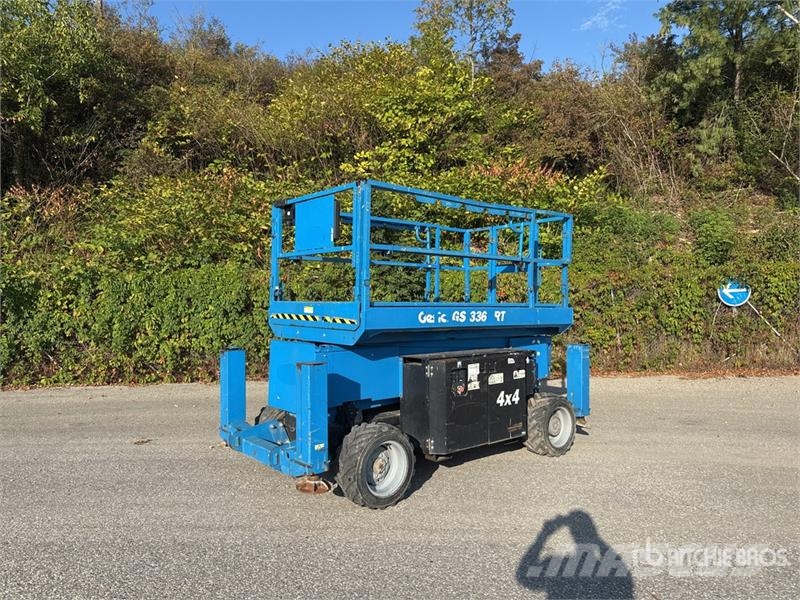 Genie GS-3369RT 剪叉式升降机