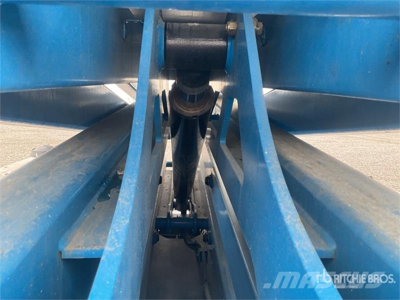 Genie GS-3369RT Scheren-Arbeitsbühnen