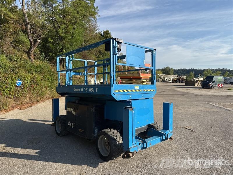 Genie GS-3369RT 剪叉式升降机