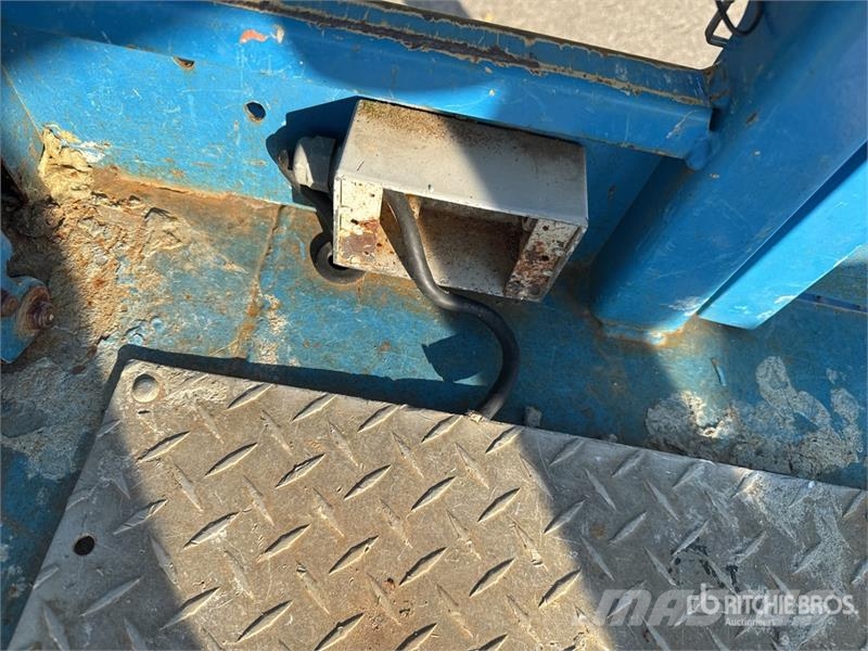 Genie GS-3369RT 剪叉式升降机