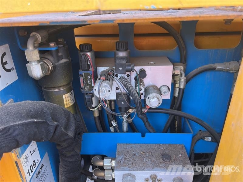 Genie GS-3384 4x4 Diesel Nacelle Ciseau Scissor Lift Nacelle ciseaux