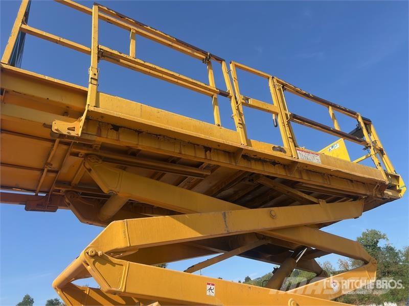 Genie GS-3384 4x4 Diesel Nacelle Ciseau Scissor Lift Nacelle ciseaux
