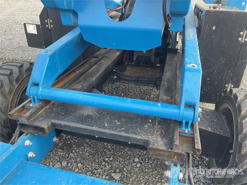 Genie GS-3390 Škarjaste dvižne ploščadi