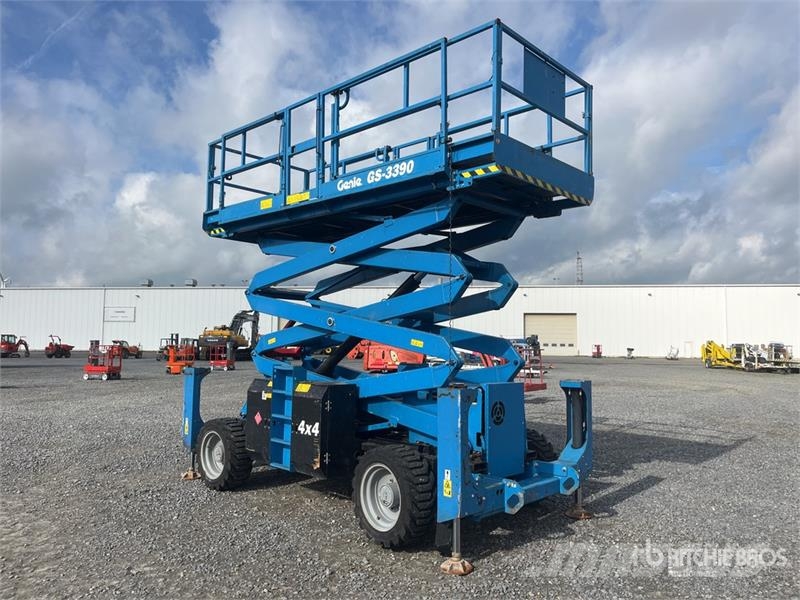 Genie GS-3390 Škarjaste dvižne ploščadi