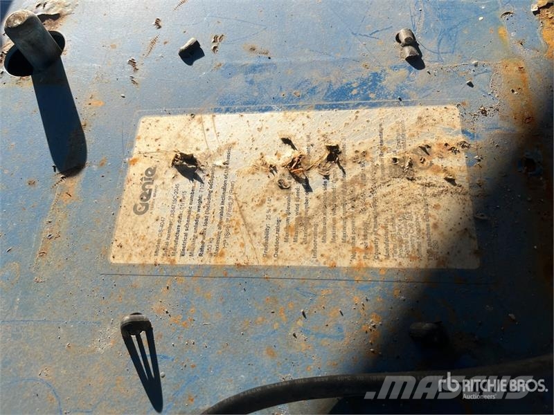 Genie GS-4047 Škarjaste dvižne ploščadi