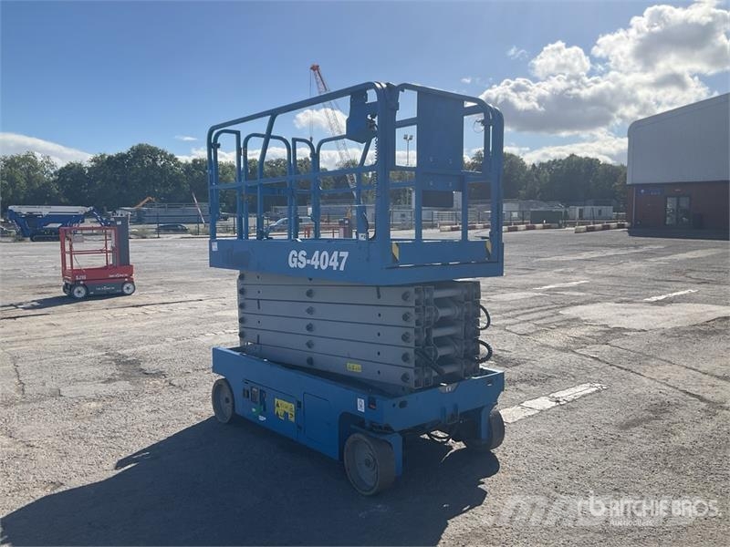 Genie GS-4047 Käärtõstukid