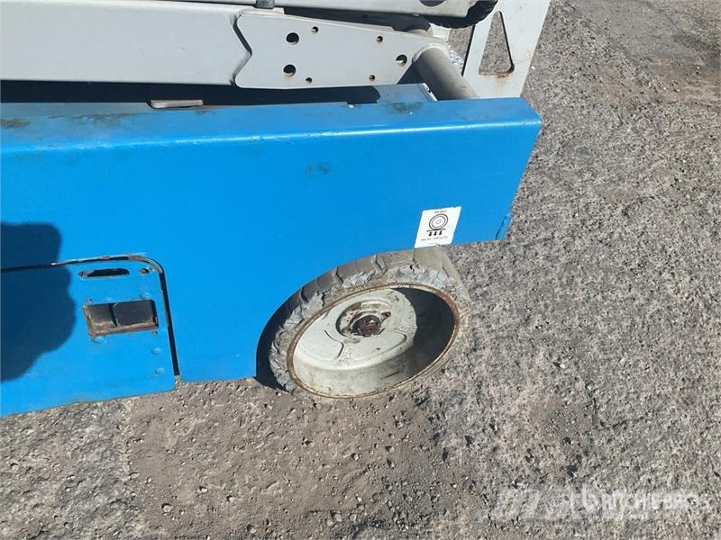 Genie GS-4047 Käärtõstukid