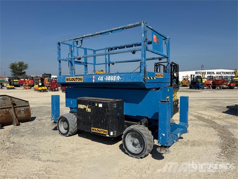 Genie GS-4069DC Electric Scissor Lift Škarjaste dvižne ploščadi
