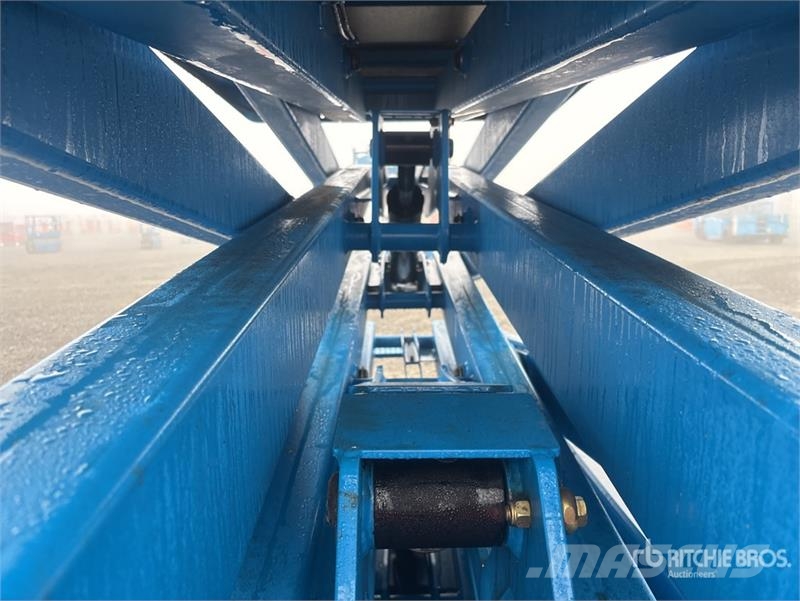 Genie GS-4069DC Electric Scissor Lift Škarjaste dvižne ploščadi